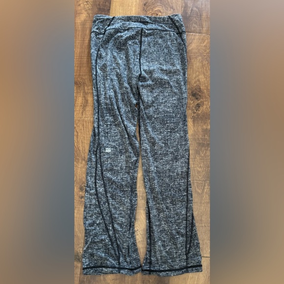 Knockout by Victoria secret VSX sport yoga pants Sz large - Picture 6 of 9